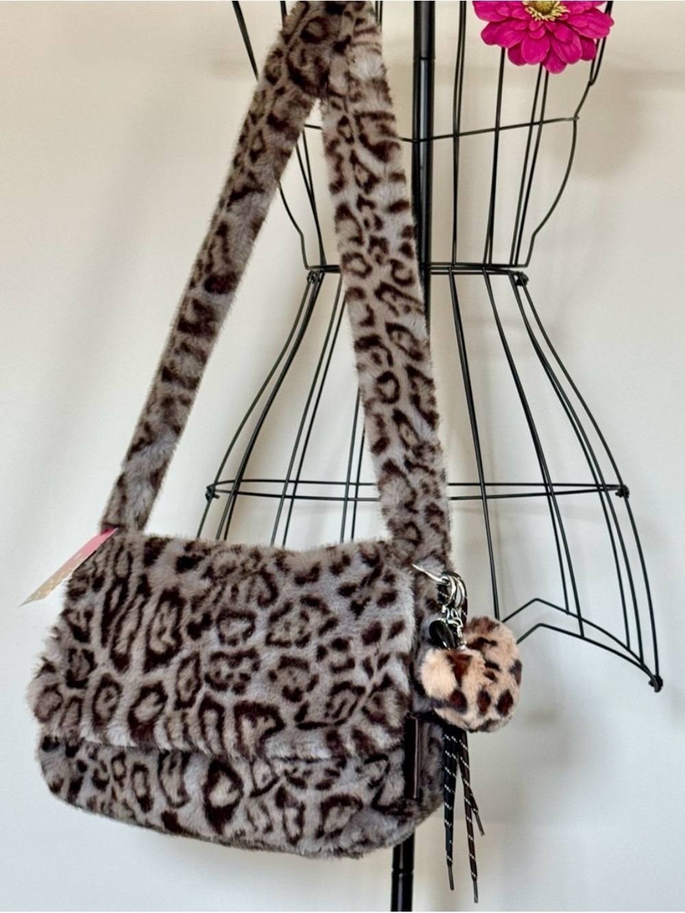 New Women’s Leopard Print Faux Fur Purse Tote Messenger Bag w/ Heart Bag Charm